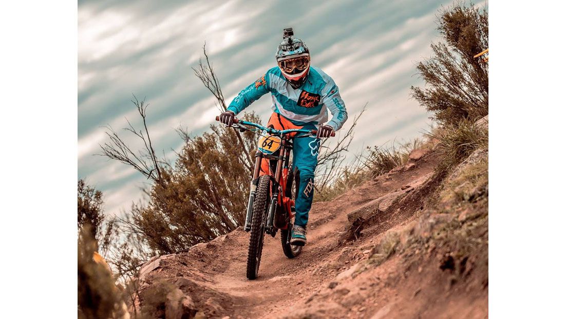 Riders fueguinos en Villa La Angostura