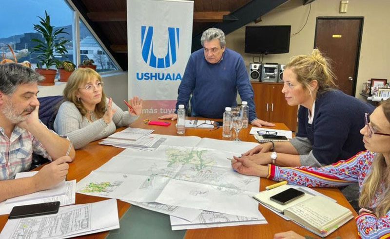 Gobierno y Municipalidad articulan obras de infraestructura y servicios