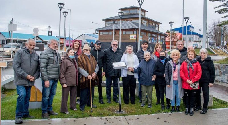 La Municipalidad rindió homenaje al creador del Escudo de la Ciudad