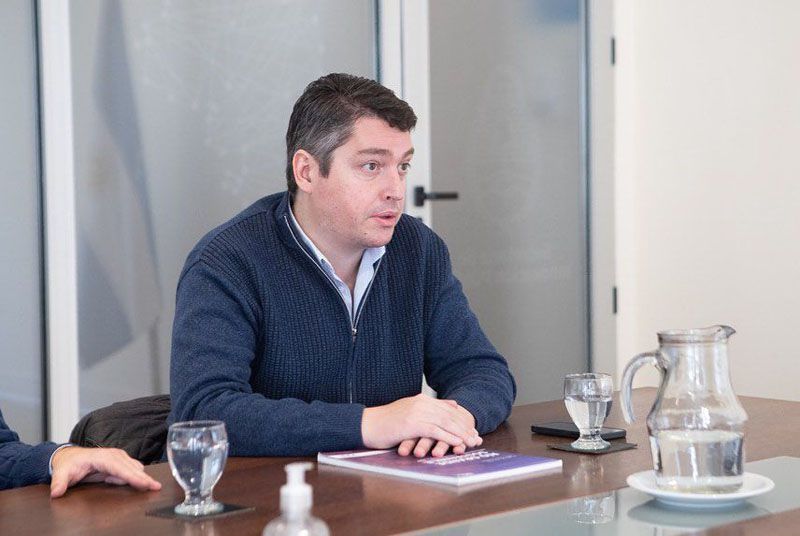 El escándalo de la tarjeta complica al intendente Martín Pérez