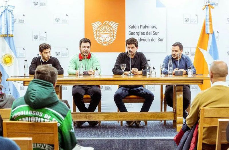 Visita de Nación a clubes fueguinos