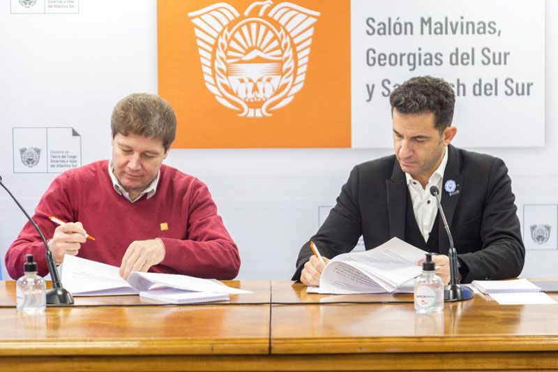 Melella firmó convenio con ARSAT para ampliar la conectividad