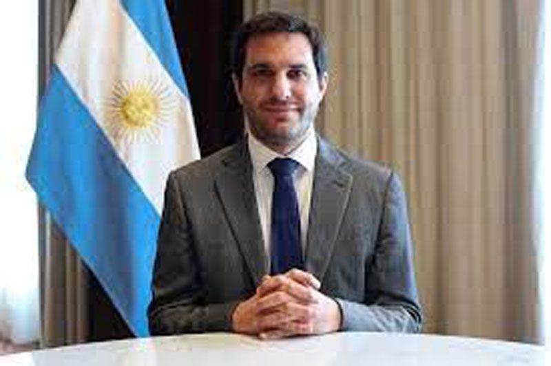 Renunció uno de los Directores Ejecutivos del FAMP