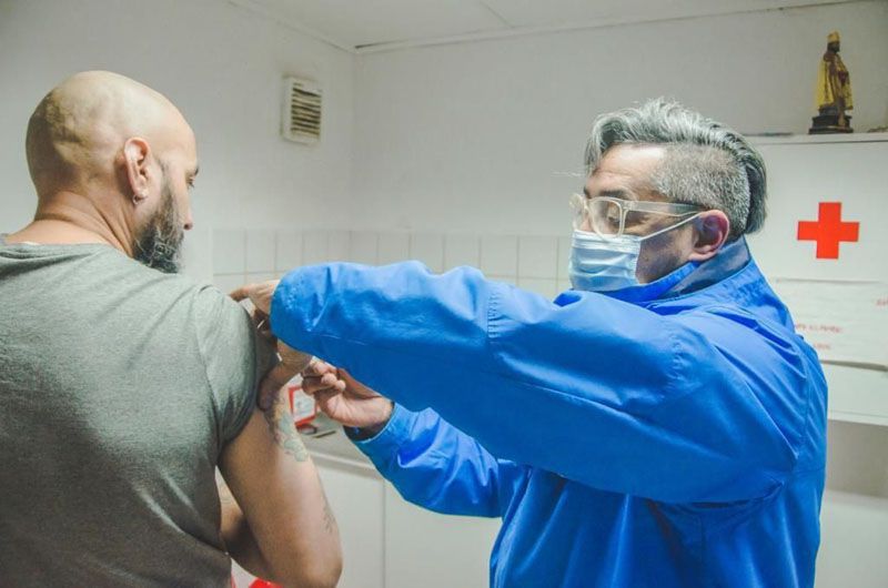 Más de 100 trabajadores municipales recibieron la vacuna antigripal