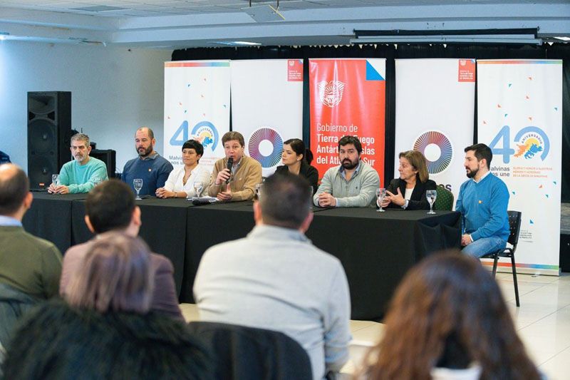 4 mil titularizaciones de docentes de secundaria