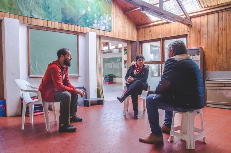 Garay informó a la Escuela Las Lengas sobre iniciativa para ordenar el tránsito