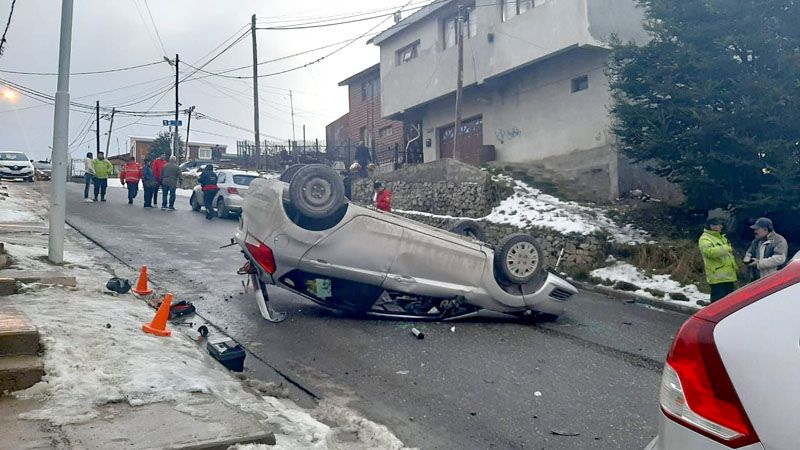 Choque y vuelco 