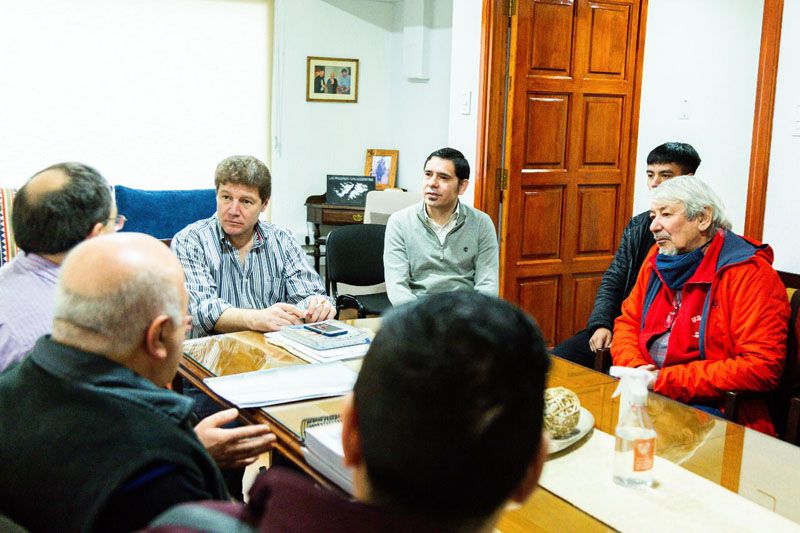 Melella recibió a vecinos que reclaman la construcción de un nuevo puente