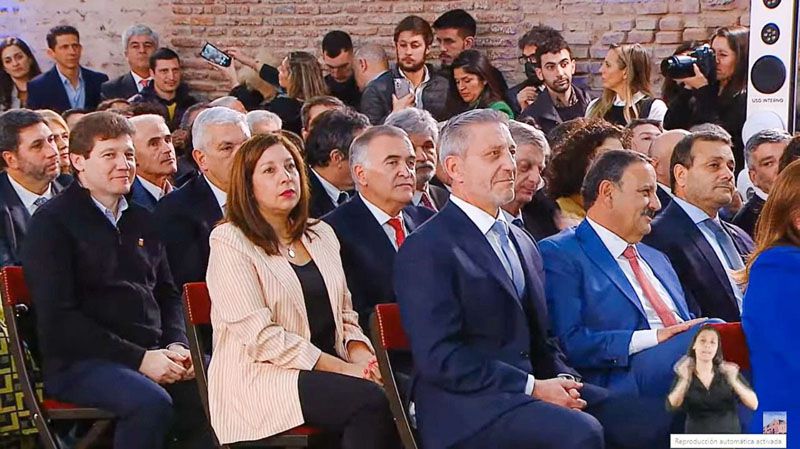 Melella asistió a la asunción del ministro Sergio Massa