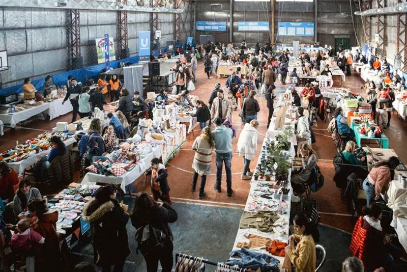 El Mercado Concentrador y emprendedores ofrecieron sus productos a precios populares