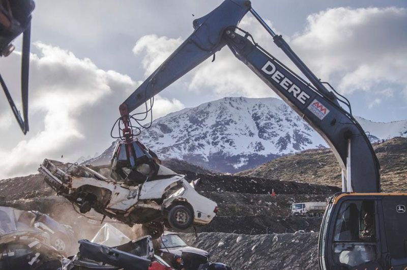 Medio Ambiente municipal compactó más de 100 toneladas de chatarra