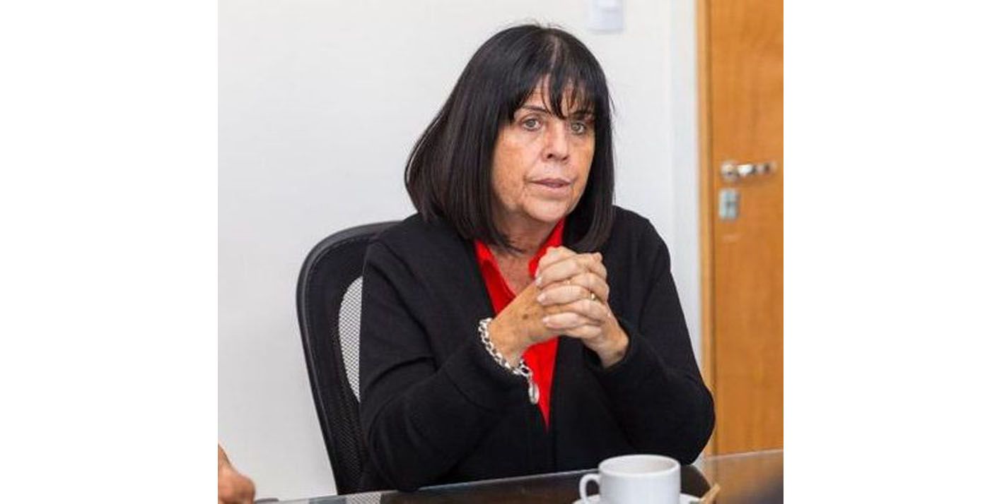 La presidenta de la UCR fueguina le bajó el pulgar a Macri