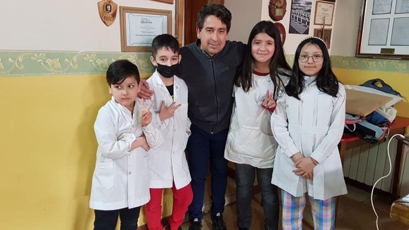 La Secretaría de Asuntos Malvinas y ex combatientes agasajaron a niños de Escuela 22