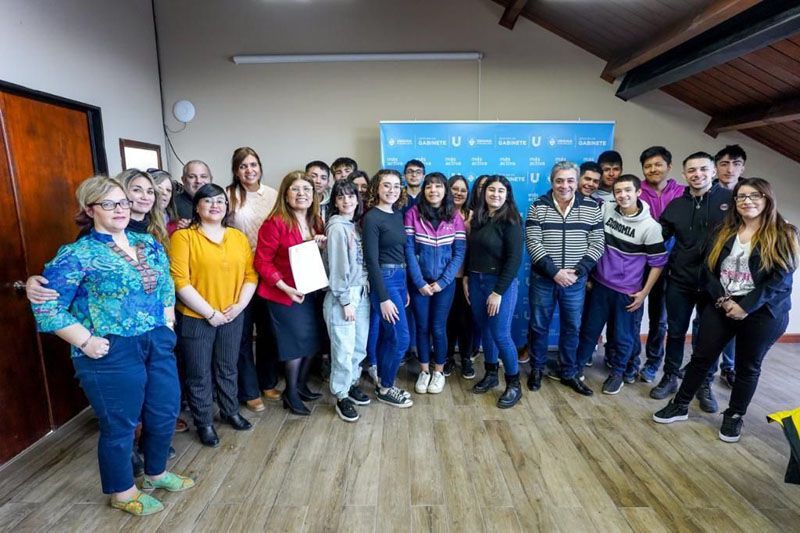Estudiantes del Colegio José Martí continuarán realizando pasantías en la Municipalidad