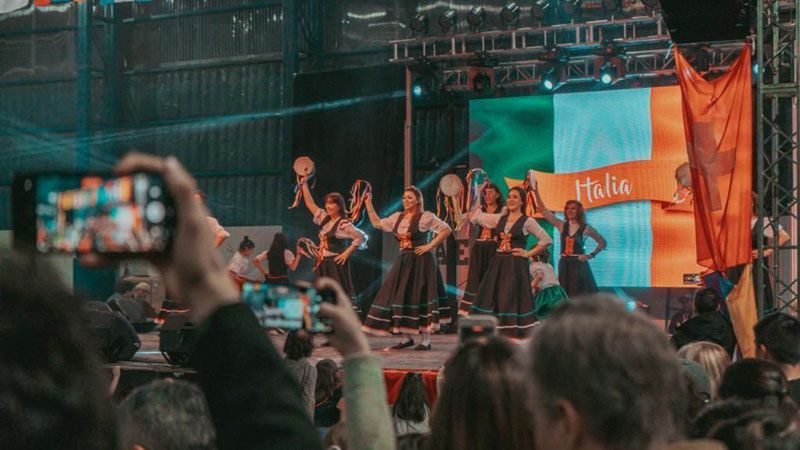 Masiva concurrencia a la Fiesta de las Colectividades