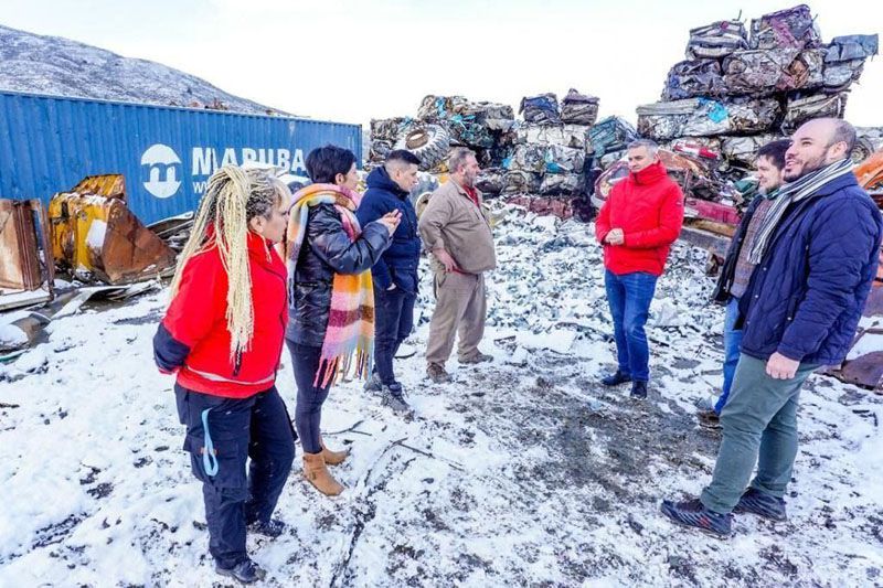 Compactaron 250 toneladas de chatarra