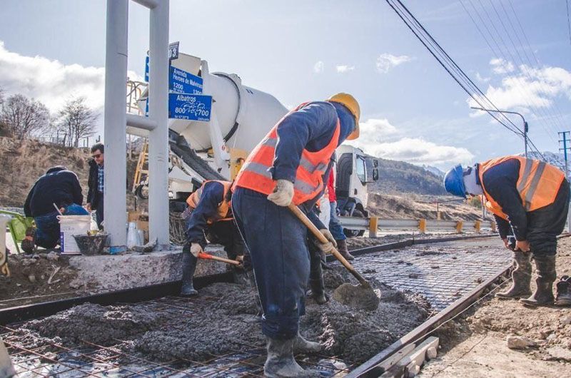Destacan virtudes del uso de bicicletas y monopatines 