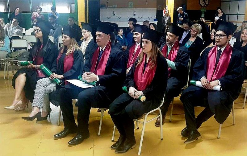 UCES presentó a sus primeros graduados de Ushuaia de la carrera de Abogacía 