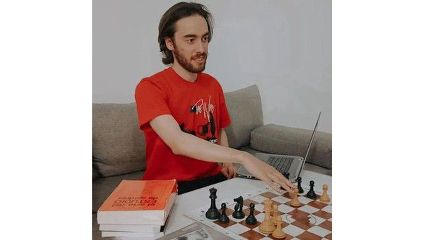 Simultánea con el maestro FIDE Juan Cruz Arias