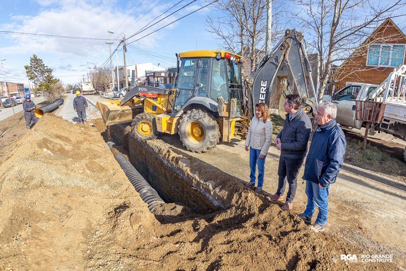 Destacan las nuevas obras cloacales en Río Grande