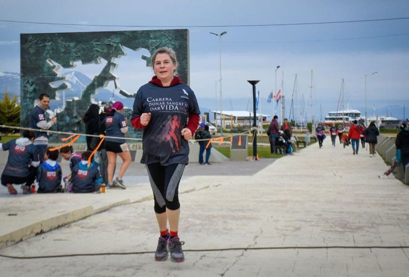 Ushuaia homenajeó a Elizabeth Ponce en la Carrera ‘Donar Sangre es Dar Vida’