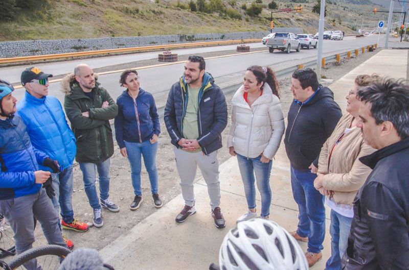 Vuoto recorrió la obra de la bicisenda ‘Pensar Malvinas’
