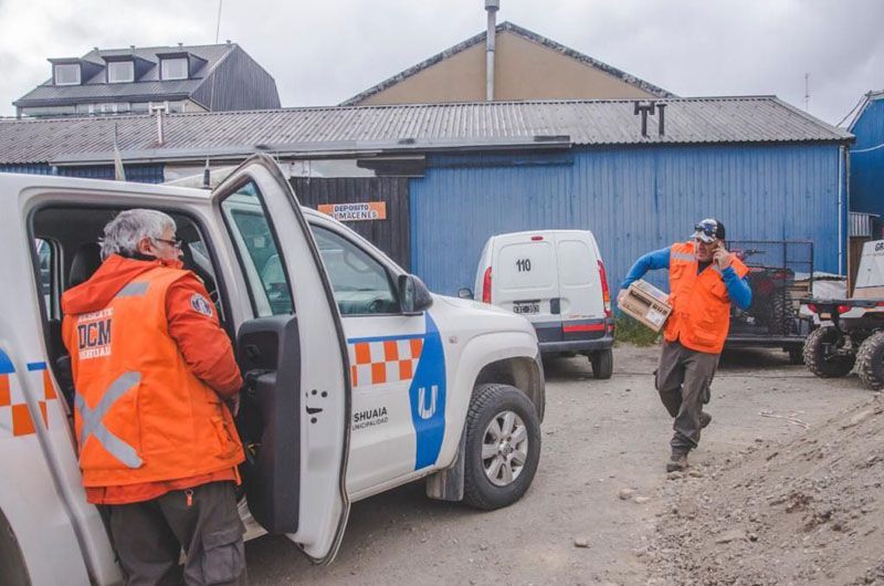 El COE de Ushuaia se trasladó a Tolhuin para profundizar la asistencia contra el incendio
