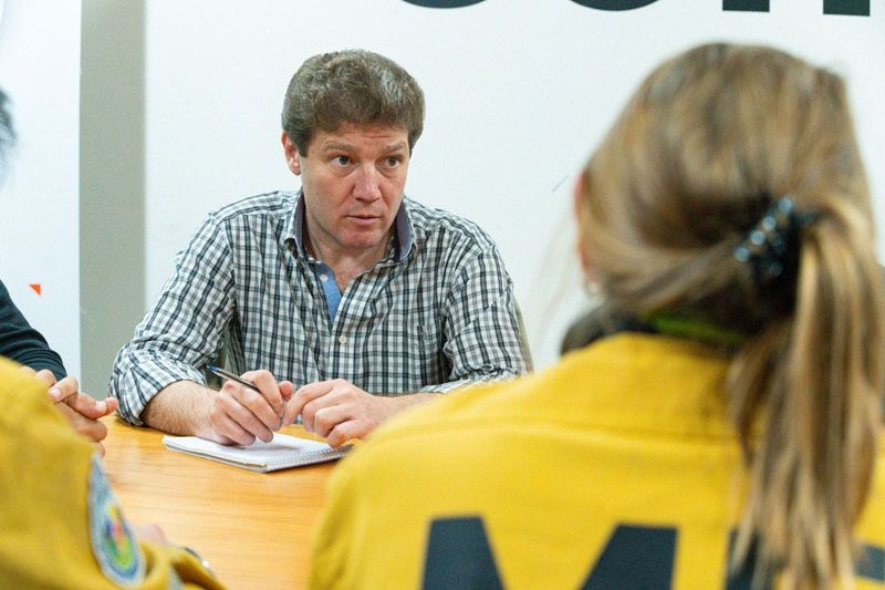 Melella pidió dejar actuar a los profesionales de Manejo del Fuego