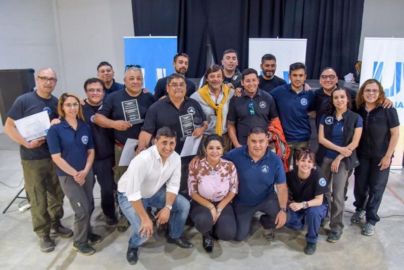 La Municipalidad distinguió al personal de Defensa Civil y la Comisión de Auxilio