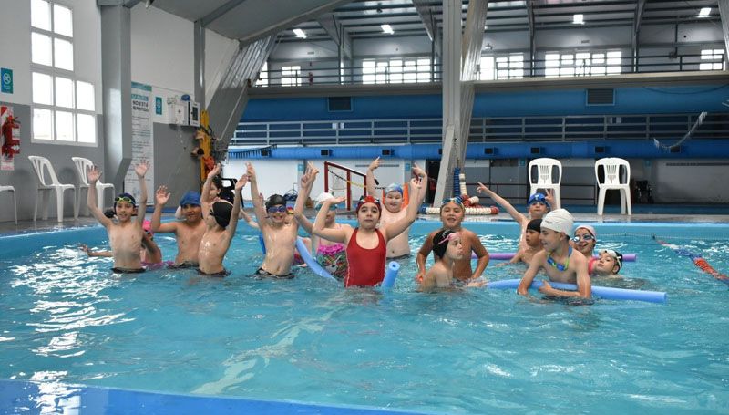 Cientos de riograndenses ya disfrutan de las colonias de verano