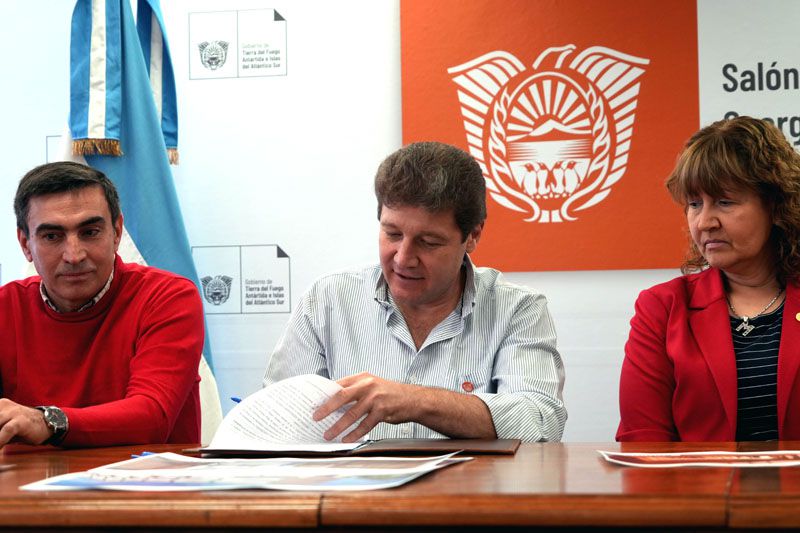 Se firmó el contrato de la segunda etapa de ampliación del HRU 