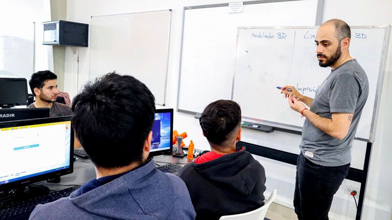 Continúan los talleres en los Polos Creativos