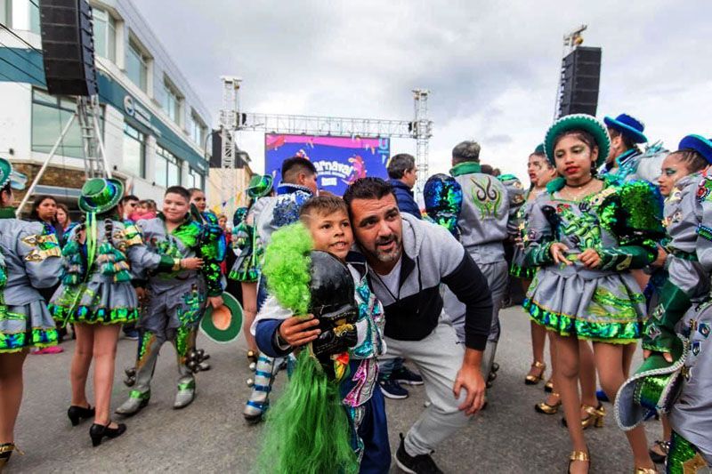Miles de vecinos disfrutaron los ‘Carnavales Centrales’ en Ushuaia