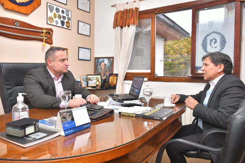 Pino se reunió con el Jefe de la Policía Federal en Ushuaia