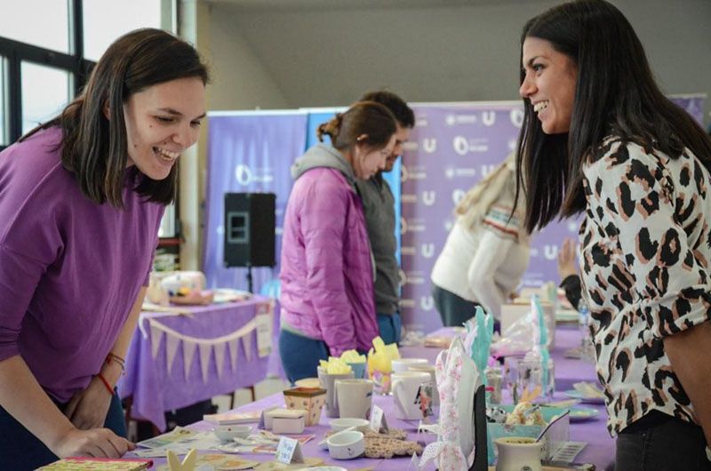 Cientos de familias pasaron por la Expo de Pascuas en la Casa de la Mujer