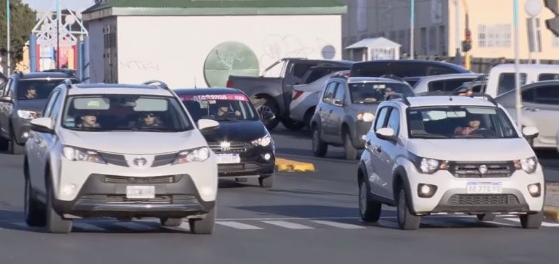 Crecieron las infracciones por el uso del celular al volante