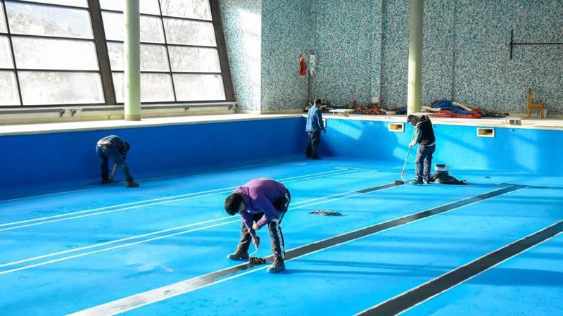 Avanzan los trabajos de remodelación en el natatorio de Andorra