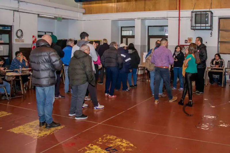 Votó el 70% del padrón electoral en una jornada con algunas demoras