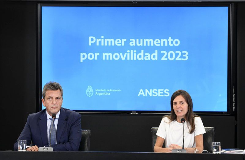 El Gobierno nacional oficializó el pago de refuerzo a las jubilaciones y pensiones