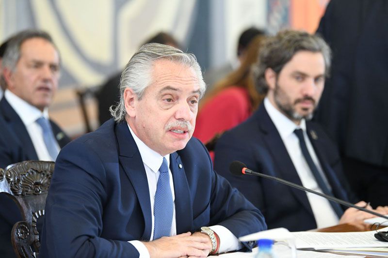 Alberto Fernández se reunió con Maduro en Brasil y le sugirió que Venezuela regrese a los foros internacionales