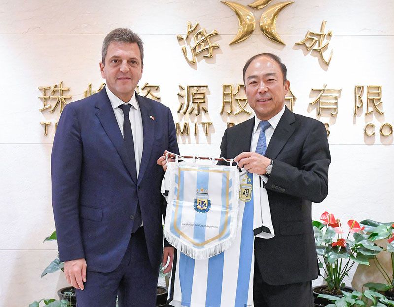 Massa cerró su gira por China, en el Foro Empresarial de Inversiones y Turismo