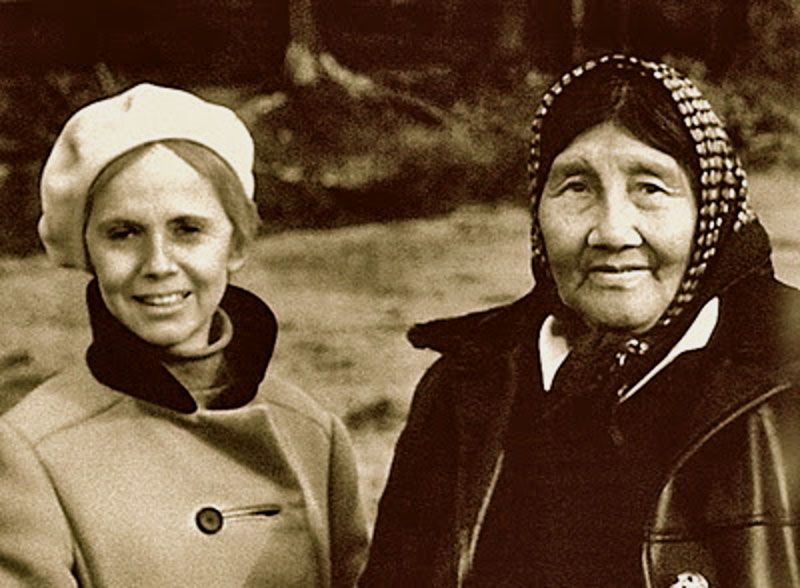 Anne Chapman publica una evocación de Ángela Loij