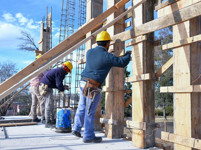 Acordaron una suba del salario mínimo en tres tramos: llegará a $118.000 en septiembre próximo