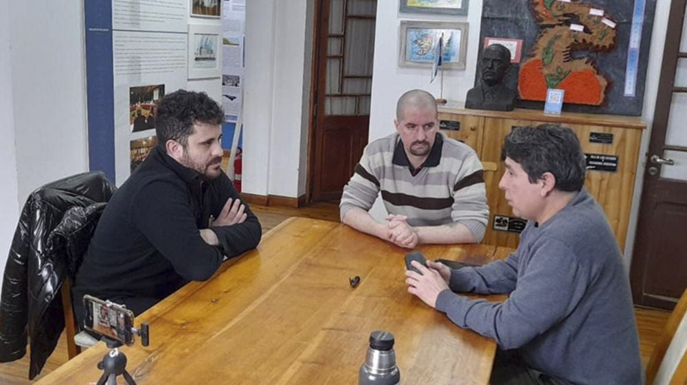 El Espacio Pensar Malvinas recibió una visita educativa