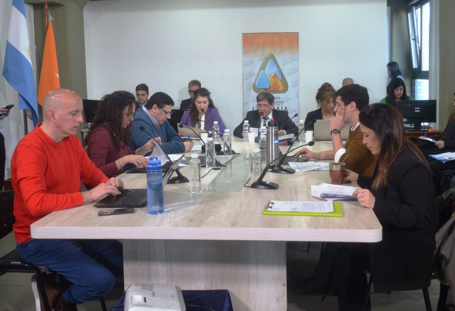 Aprobaron modificaciones a la ordenanza que regula la actividad de esteticistas