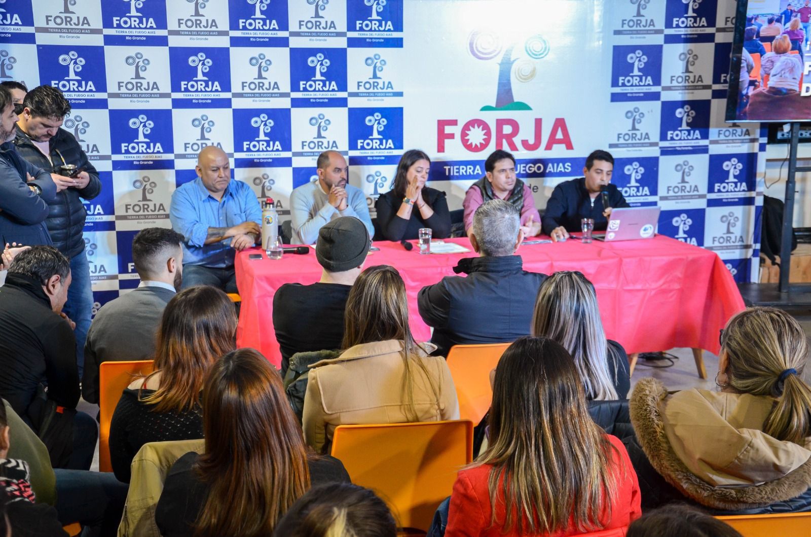 Forja realizó un plenario en Río Grande 