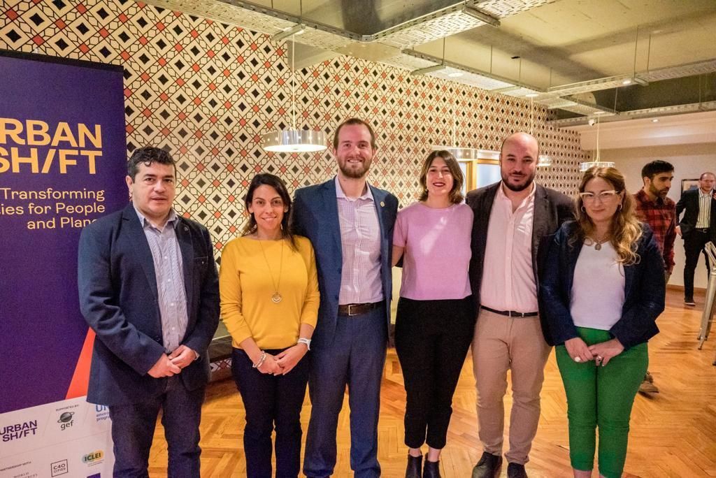 Funcionarios municipales participan en el Programa Urban Shift Lab