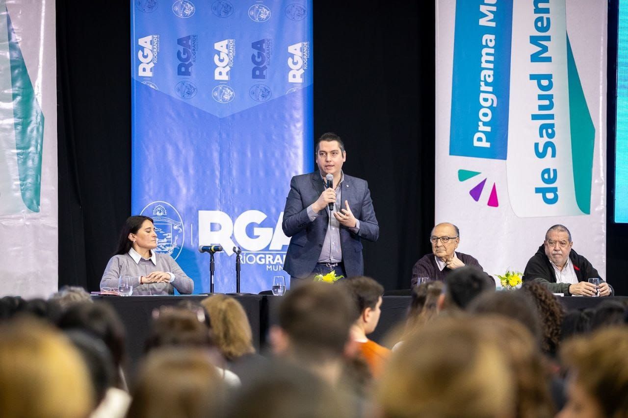 Exitosa capacitación para formadores en prevención de suicidio