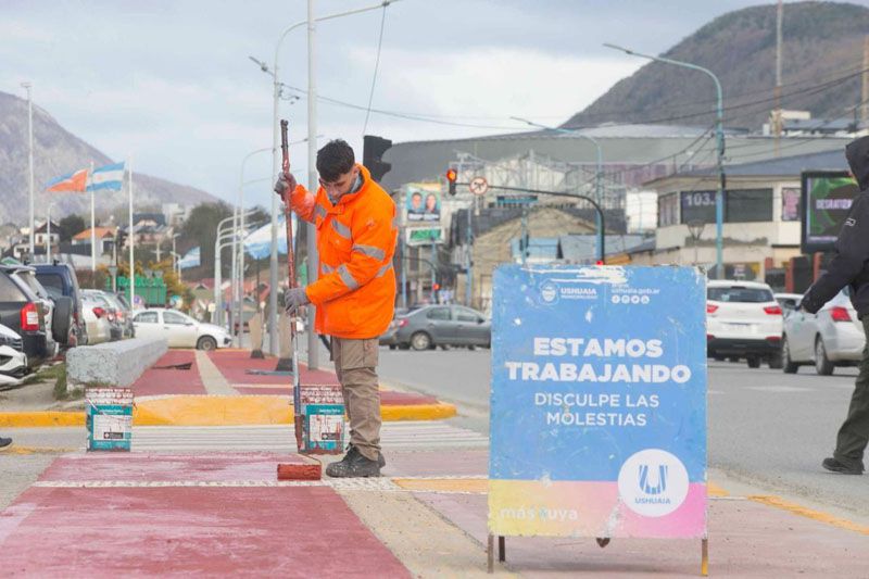 Avanzan los trabajos de embellecimiento y puesta en valor de espacios públicos