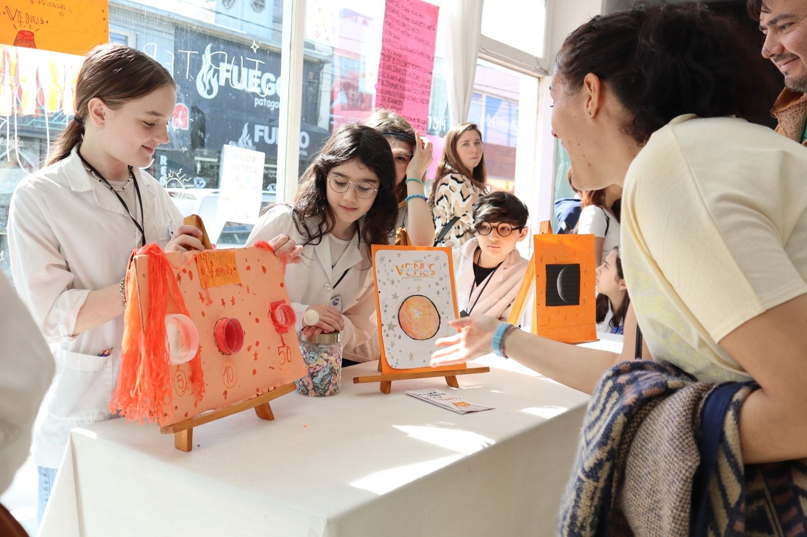 Se presentó la muestra ‘Descubriendo el Universo’ en el CCNA